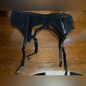 Victoria’s Secret Waist Garter